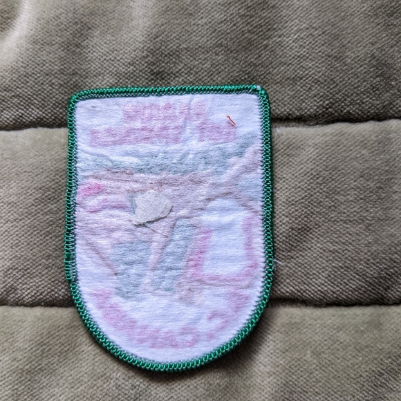 Lot 11 Vintage Patches B.C. and Alberta Voyageur Emblems - Picture 5 of 13